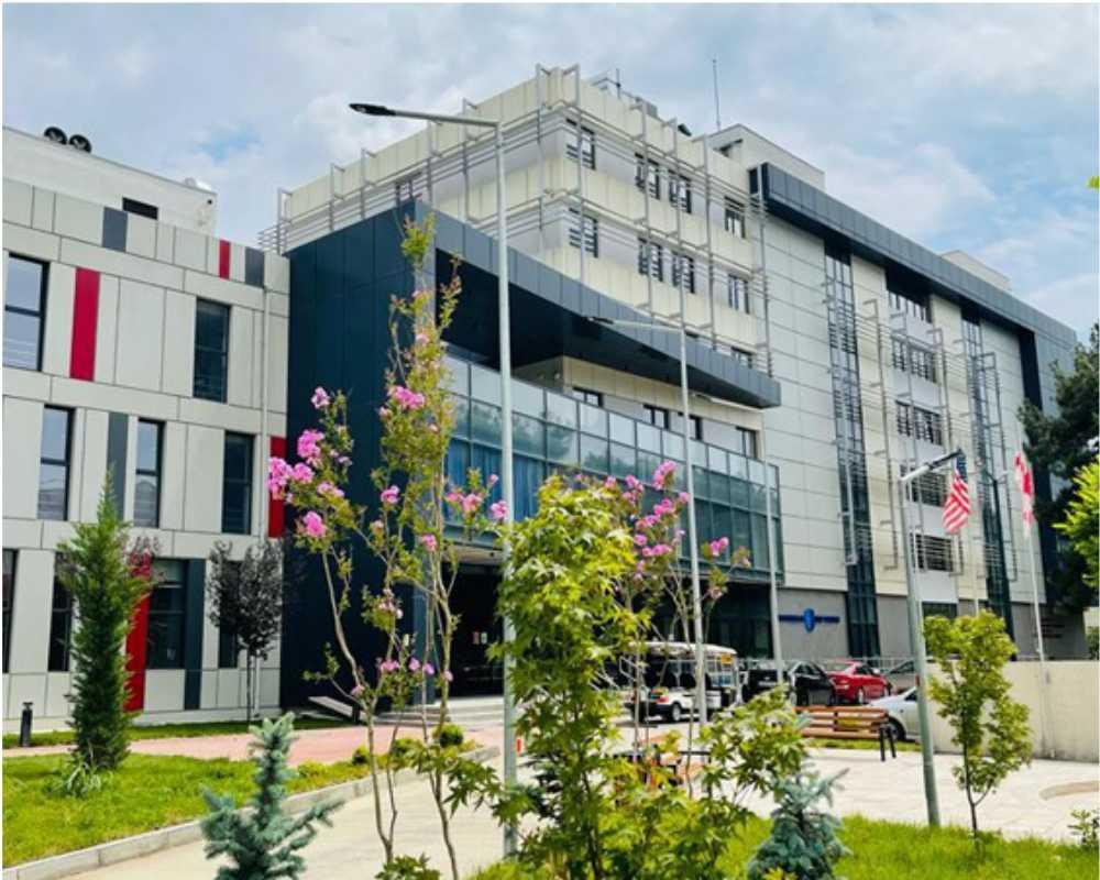 جامعة كين ووكر الدولية
