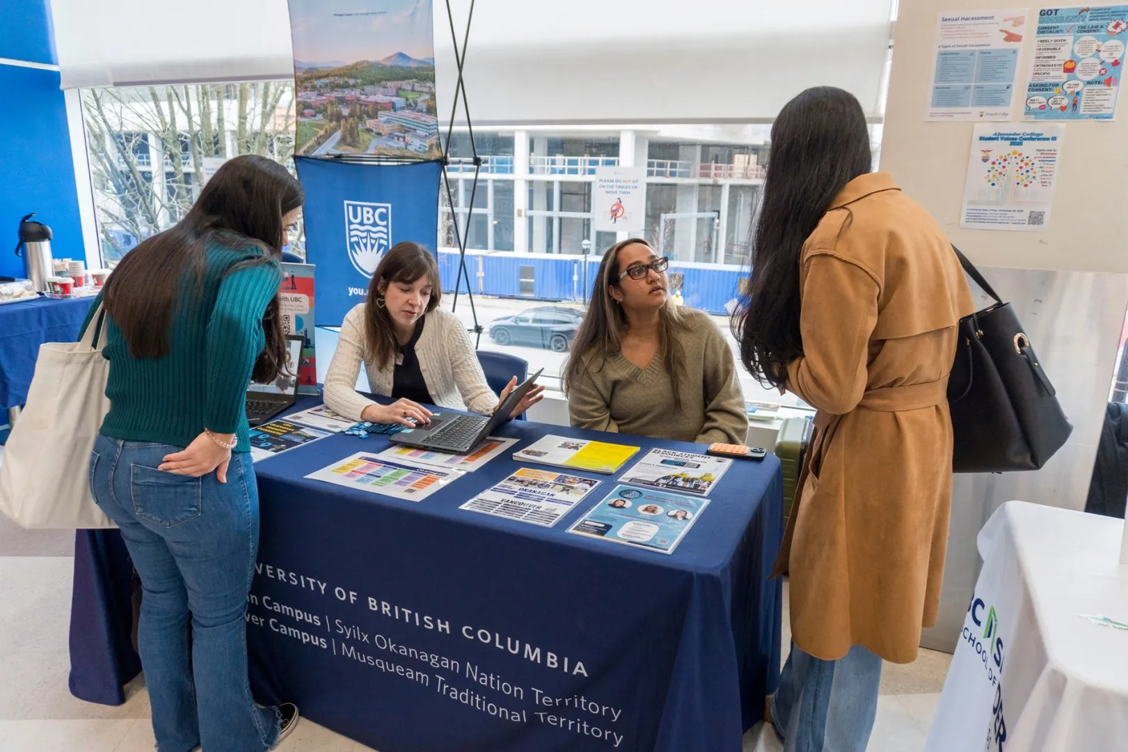 كلية الكسندر