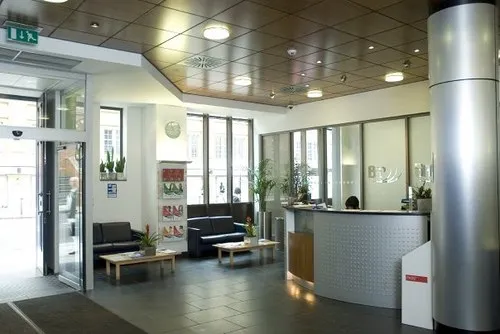 جامعة بي بي بي