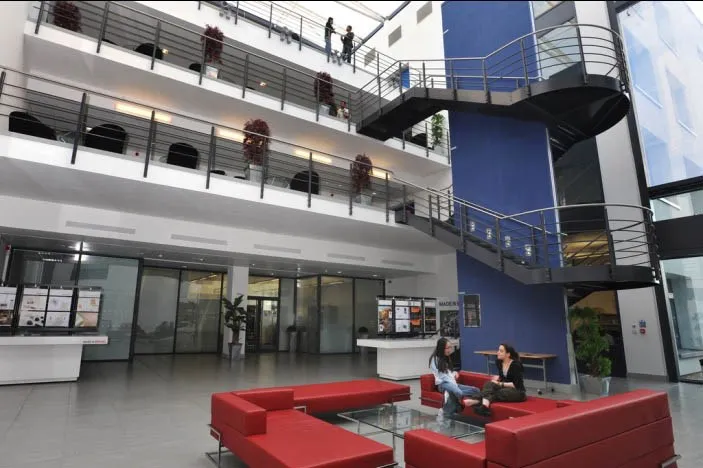 جامعة برونيل لندن