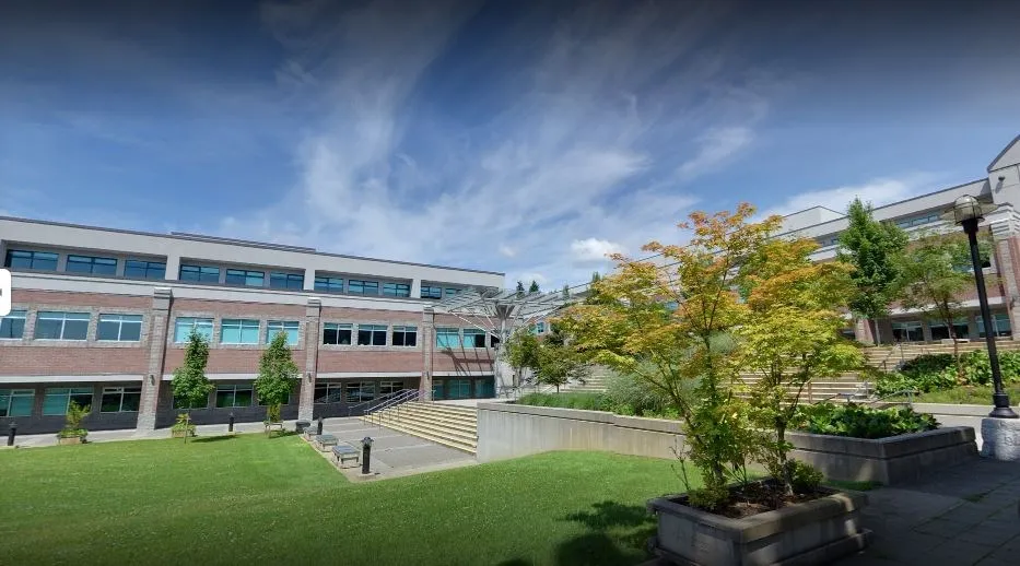 كلية دوغلاس