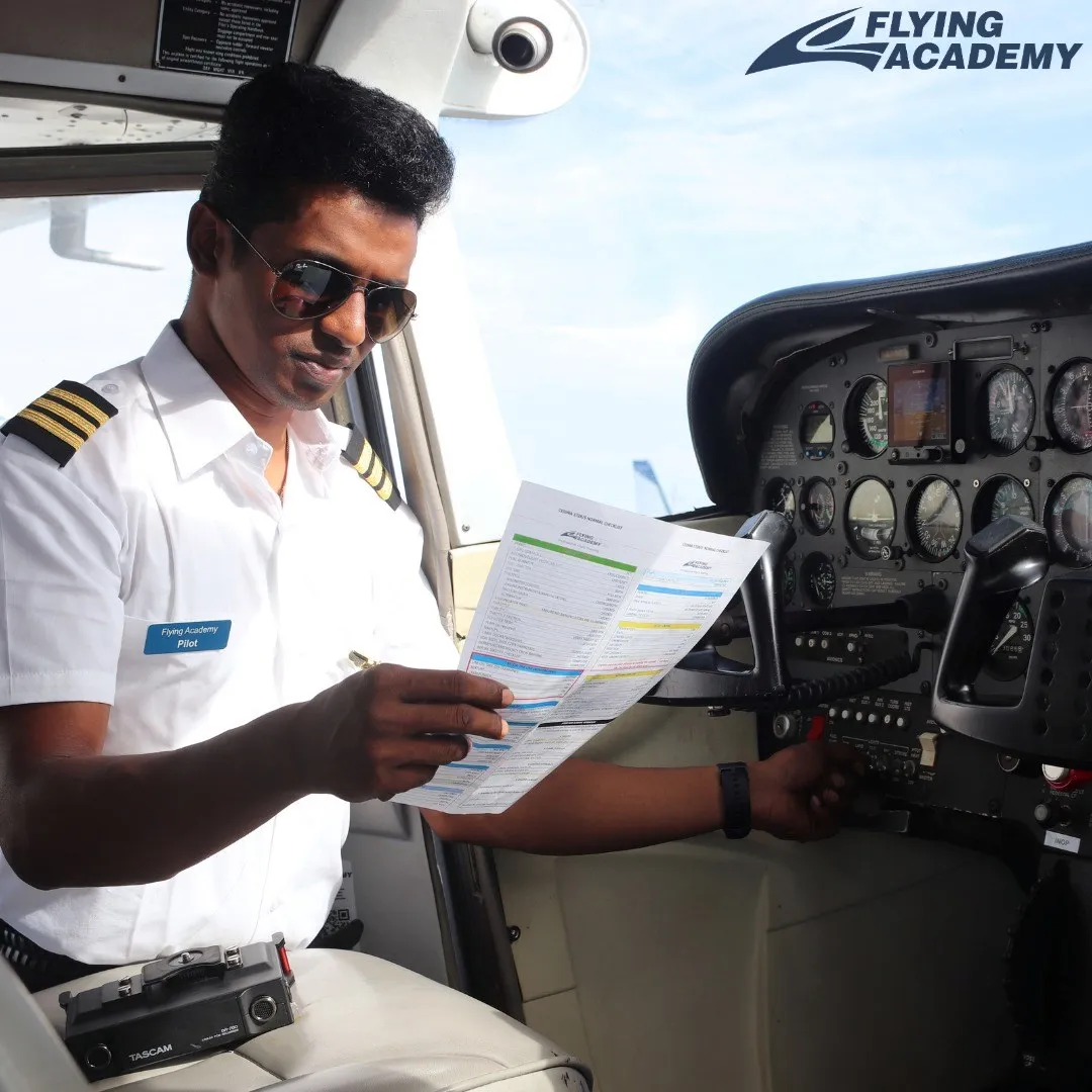 أكاديمية الطيران