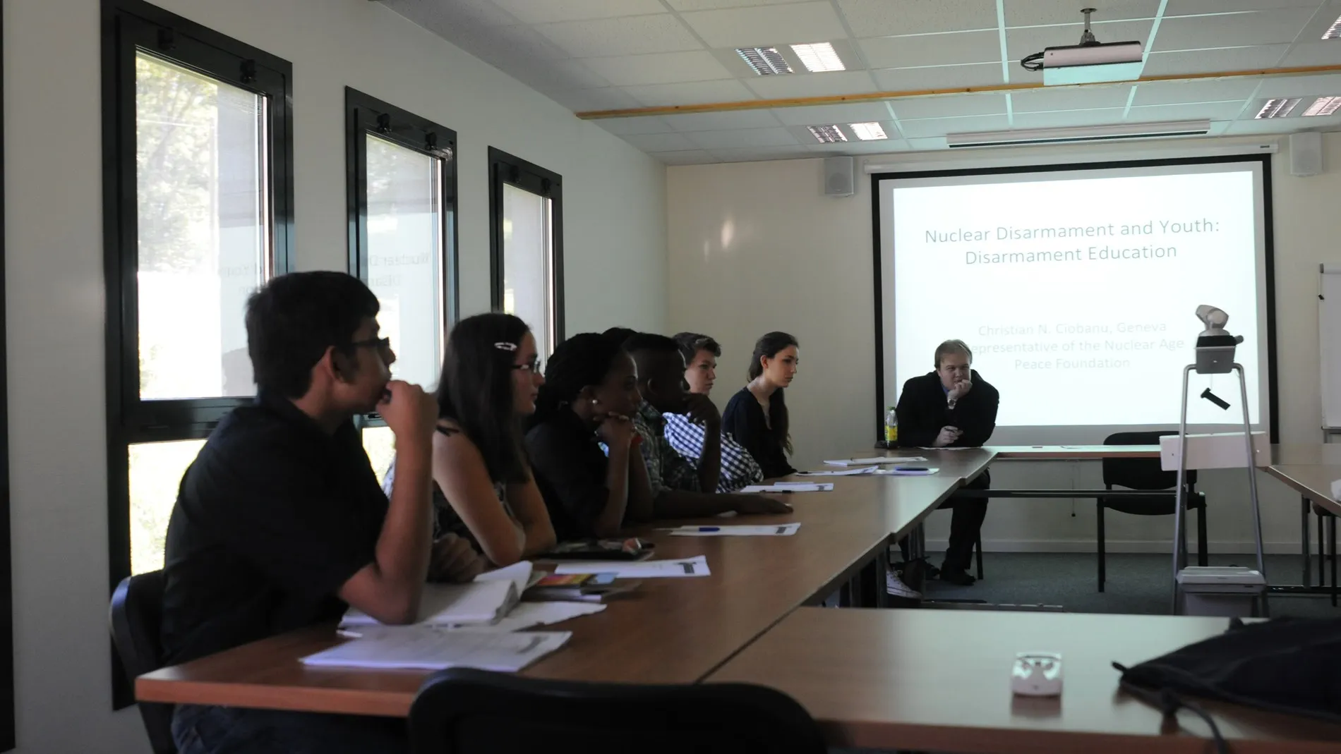 مدرسة جنيف للدبلوماسية والعلاقات الدولية