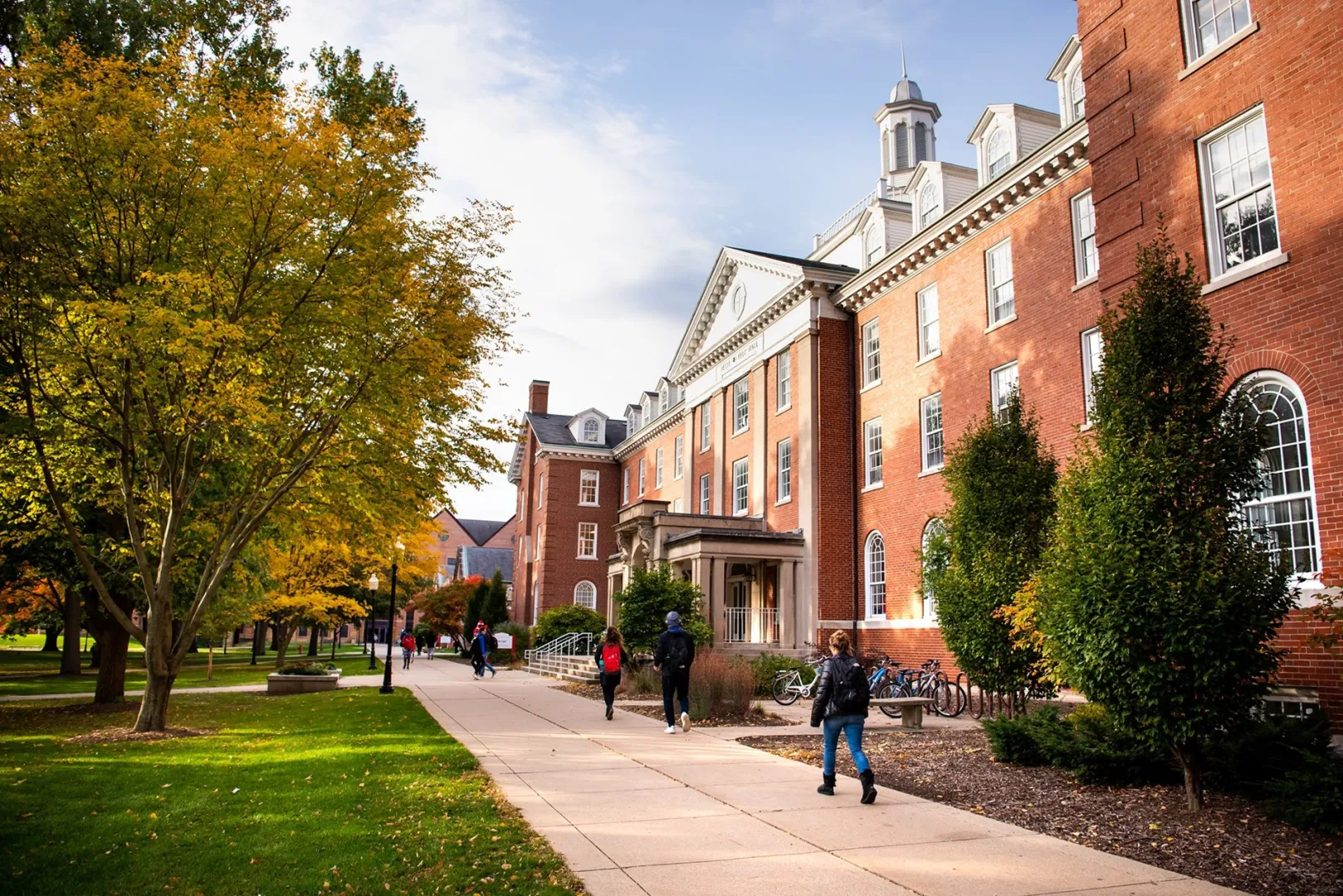 جامعة ولاية إلينوي