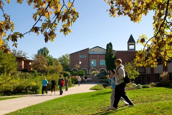 جامعة سانت امبروس