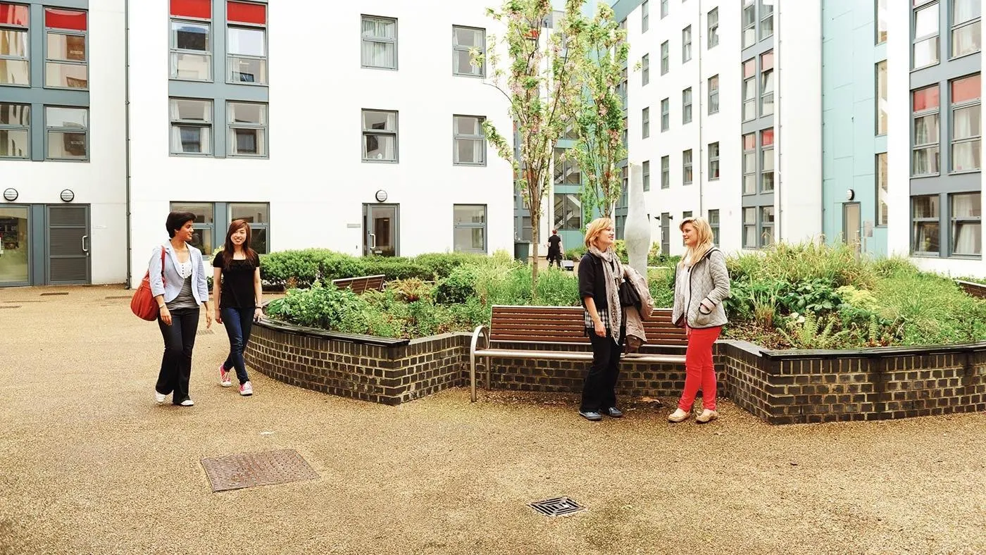 جامعة سانت جورج لندن