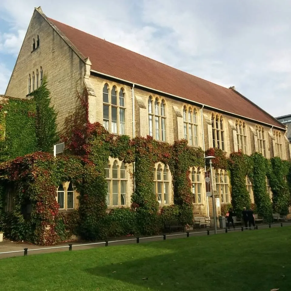 جامعة جلوسيسترشاير